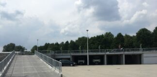 Dubbelgrondgebruik verhoogd bordes milieustraat ruimte gebruiken Leusden Modulo Milieustraten Care4Circulair